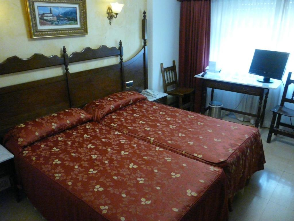 Hotel Reyes Catolicos Salamanca Quarto foto