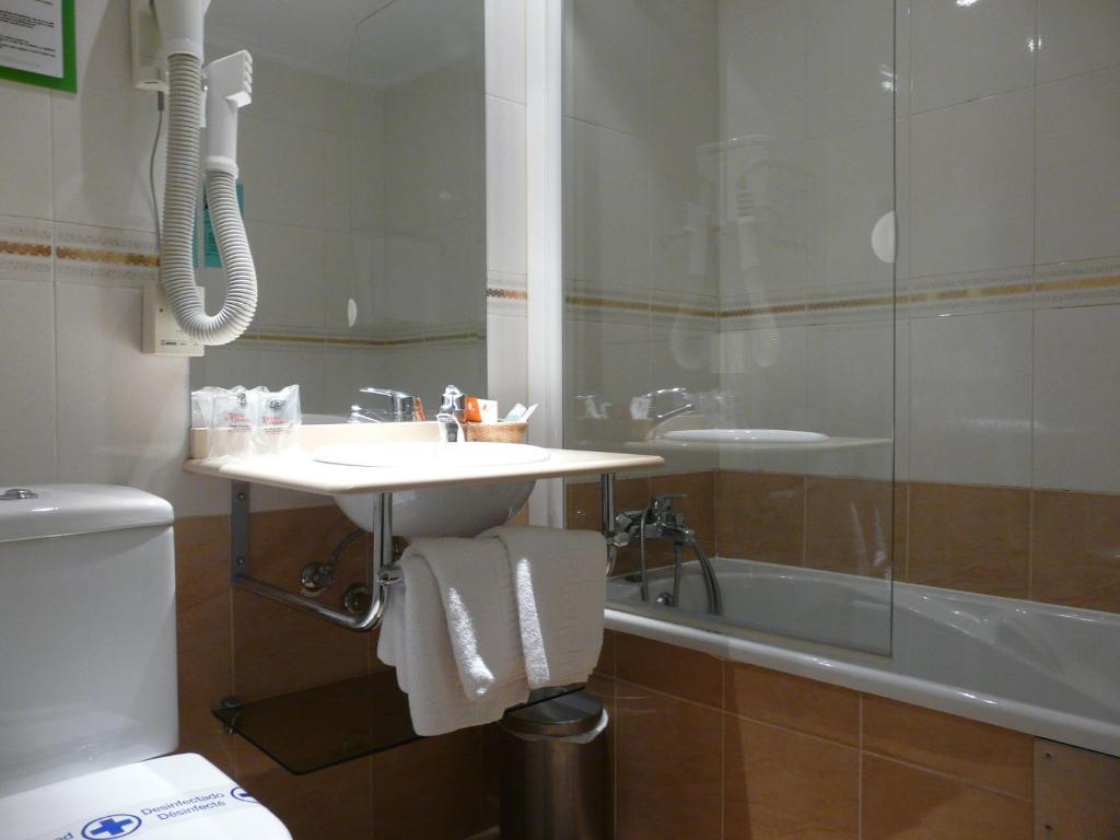 Hotel Reyes Catolicos Salamanca Quarto foto