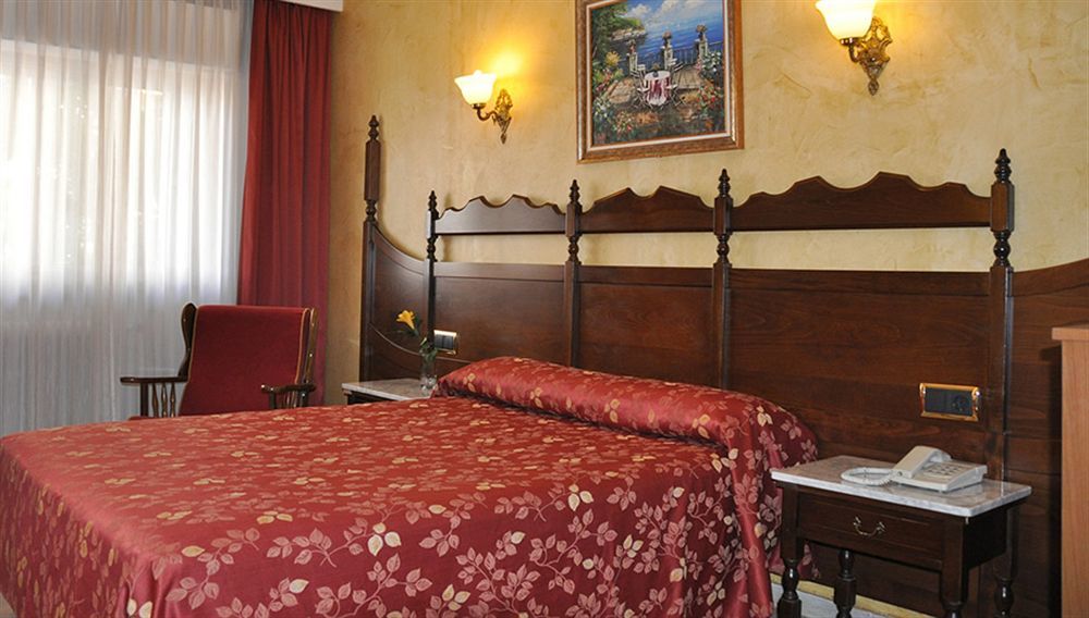 Hotel Reyes Catolicos Salamanca Exterior foto